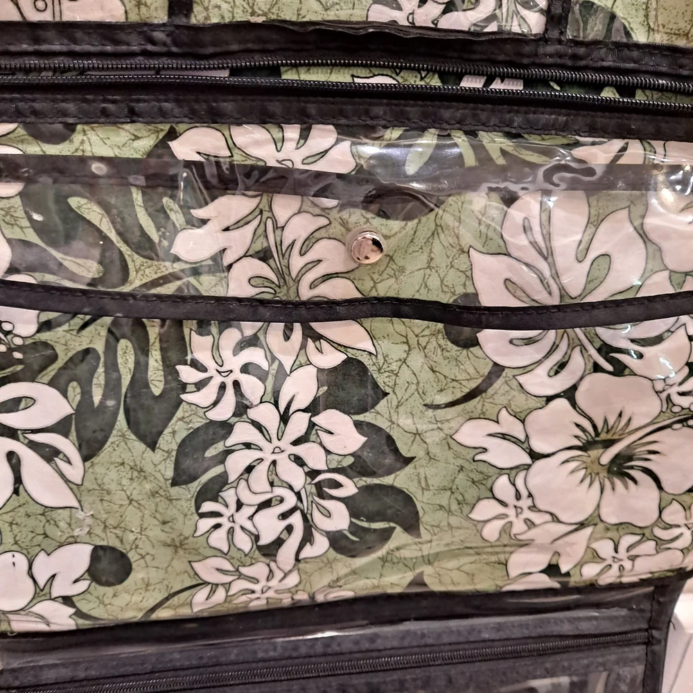 Celebrity Floral Trifold Heavy Duty Hanging Makeup Organizer with Black Trim